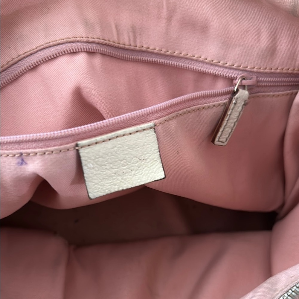 Gucci Pink Canvas gold hardware medium handbag - Picture 6 of 7